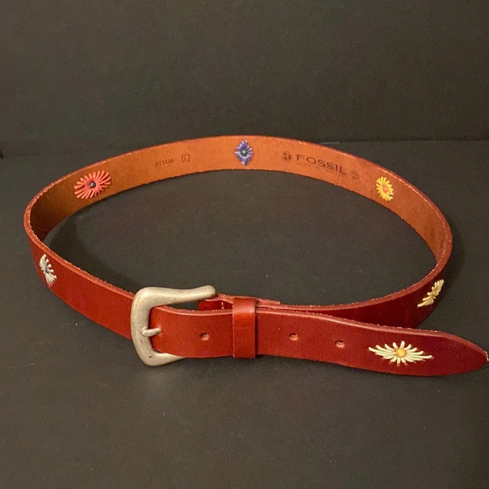 Fossil brown leather belt with embroidery - Picture 3 of 8